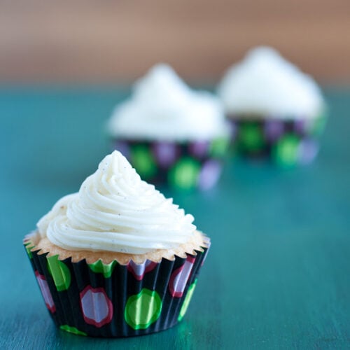 gluten-free-vanilla-cupcakes
