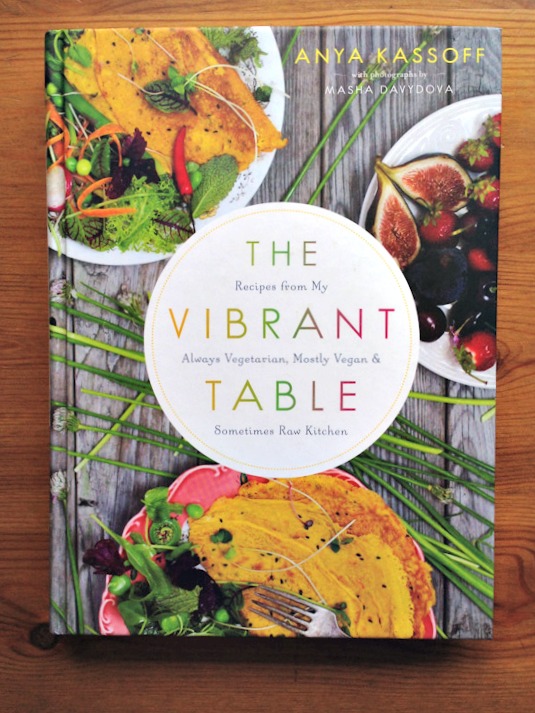 the vibrant table cover