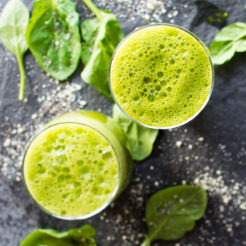 A quick, immune boosting green citrus smoothie. Perfect for taking on the go on a morning you're in a rush!